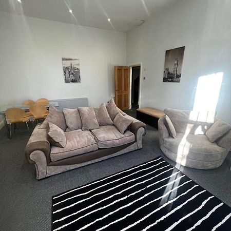 No 3 - Large 1 Bed Near Sefton Park And Lark Lane Appartement Liverpool Buitenkant foto