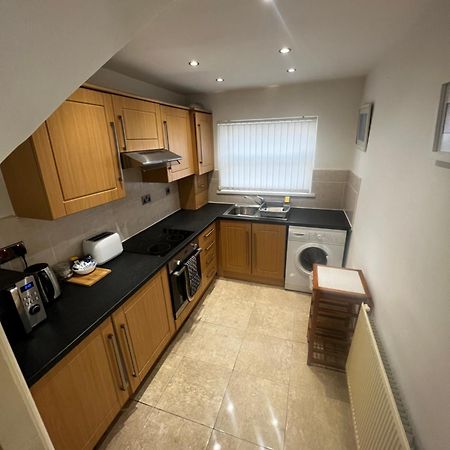 No 3 - Large 1 Bed Near Sefton Park And Lark Lane Appartement Liverpool Buitenkant foto